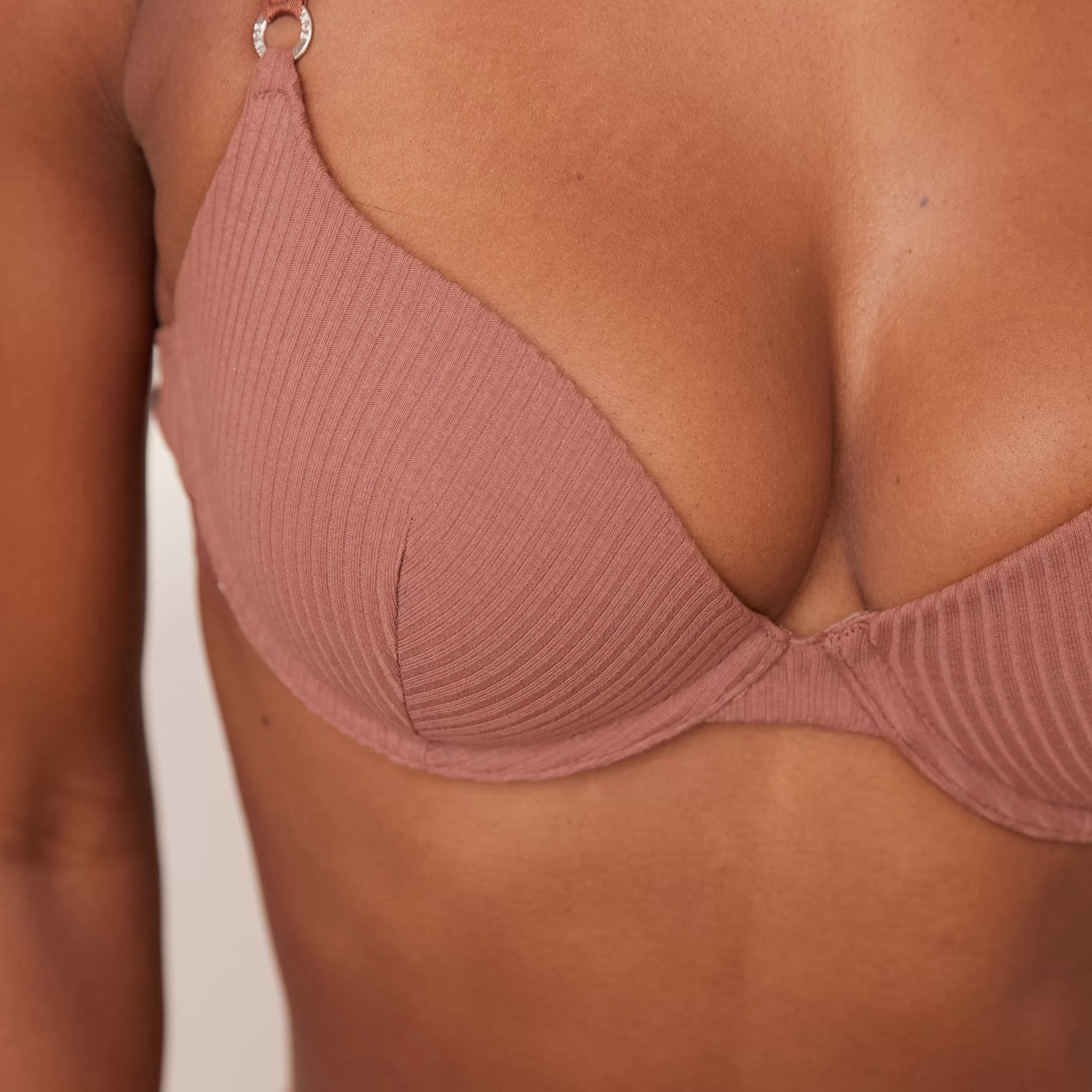 Ultra Comfort Ribbed T-Shirt BH und String Set - ^Lounge Hot